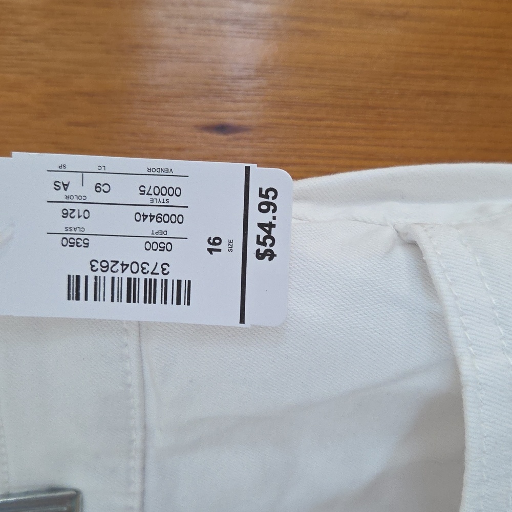 Christoper And Banks White Capris Jeans - Picture 3 of 6